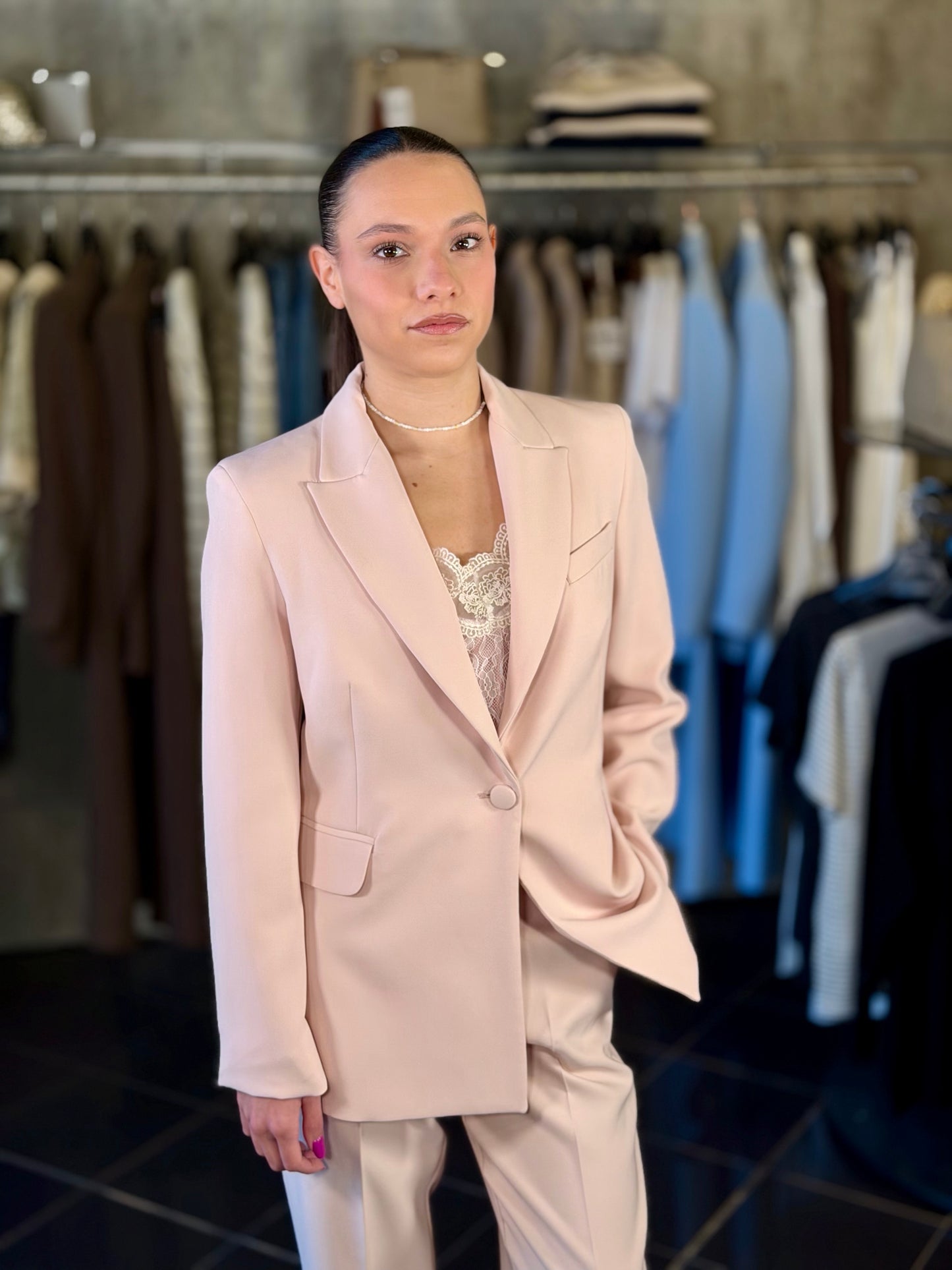 Tailleur rosa (giacca + pantalone) 2185