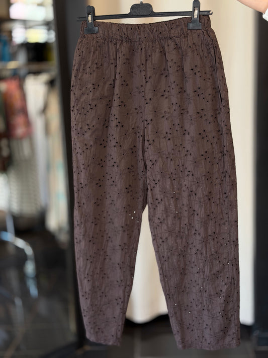 Pantalone in sangallo marrone in taglia unica 2942