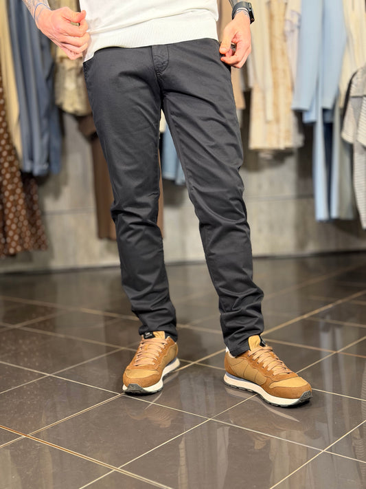 Pantalone Slim nero 2127