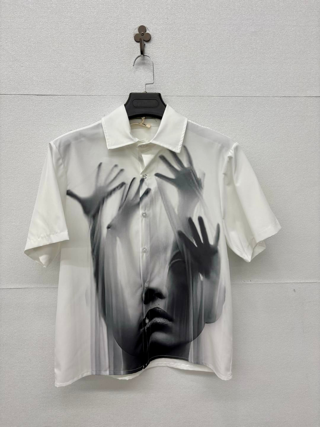 Camicia a maniche corte con stampa 2339