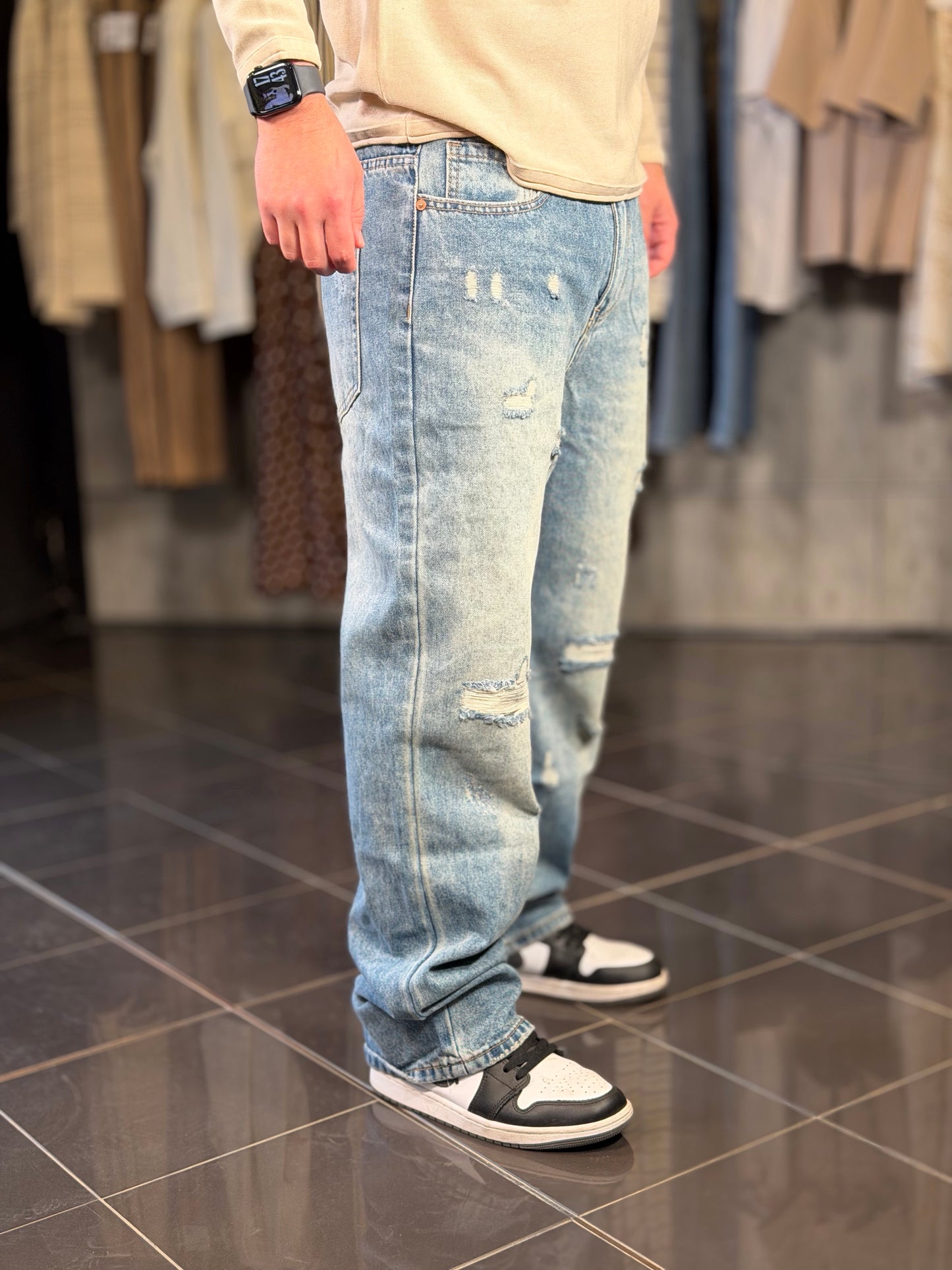 Jeans baggy con strappi 2087