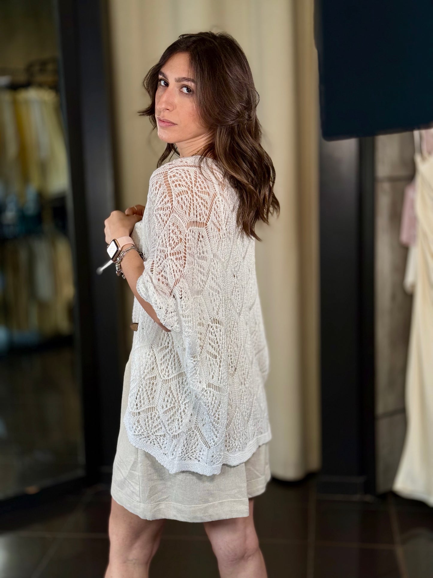 Cardigan crochet bianco con doppio bottone in taglia unica 570