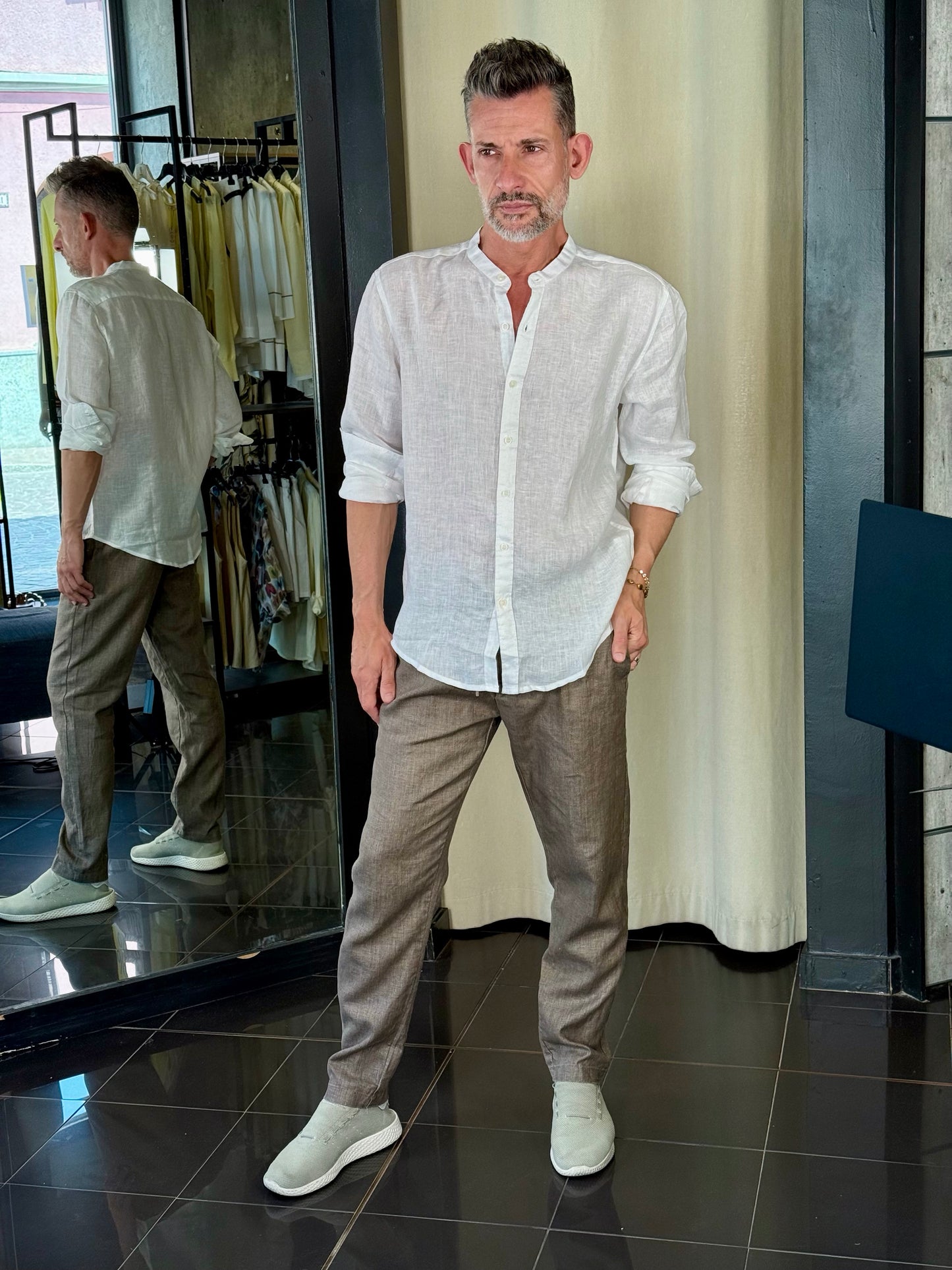 Pantalone in lino marrone con coulisse 754