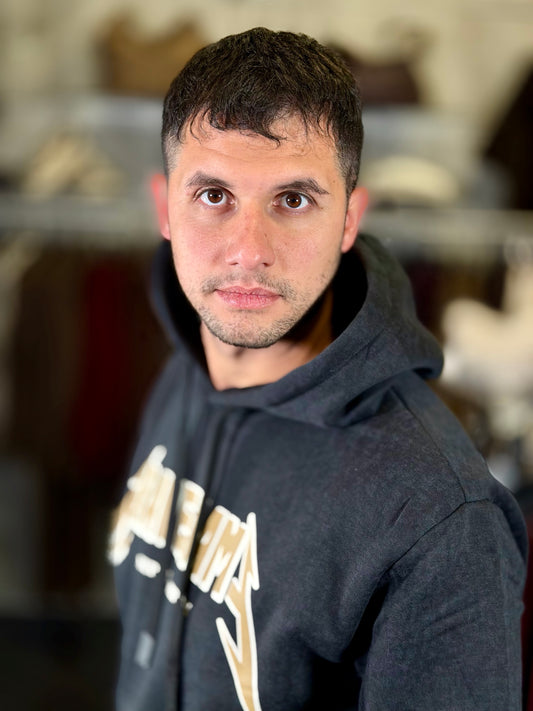 Felpa con cappuccio blu navy e scritta beige 2145