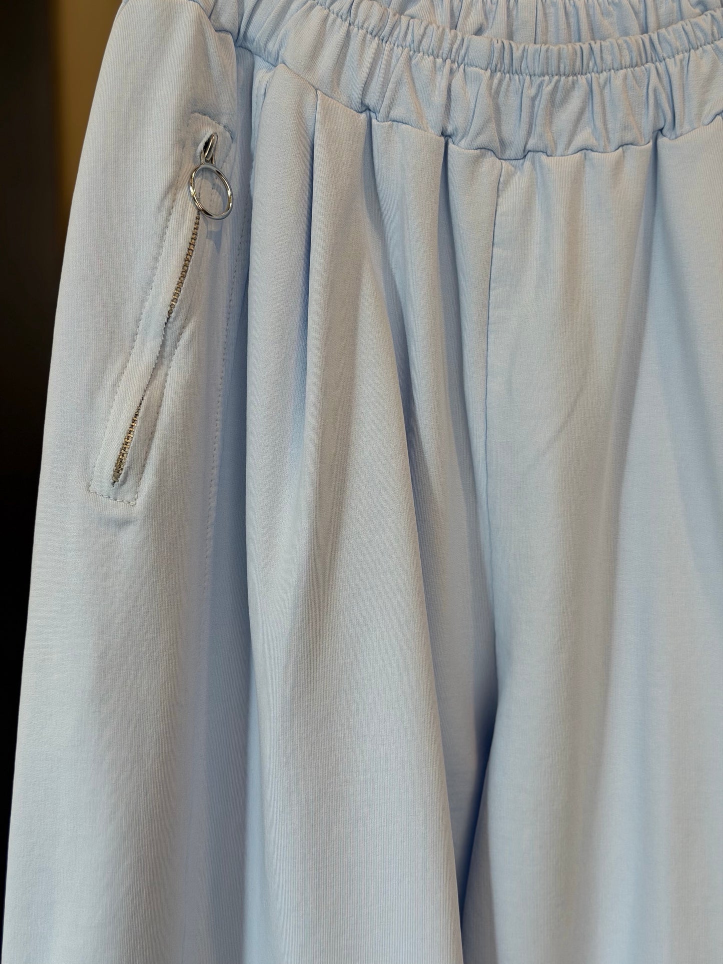 Pantalone tuta azzurro in taglia unica 2566