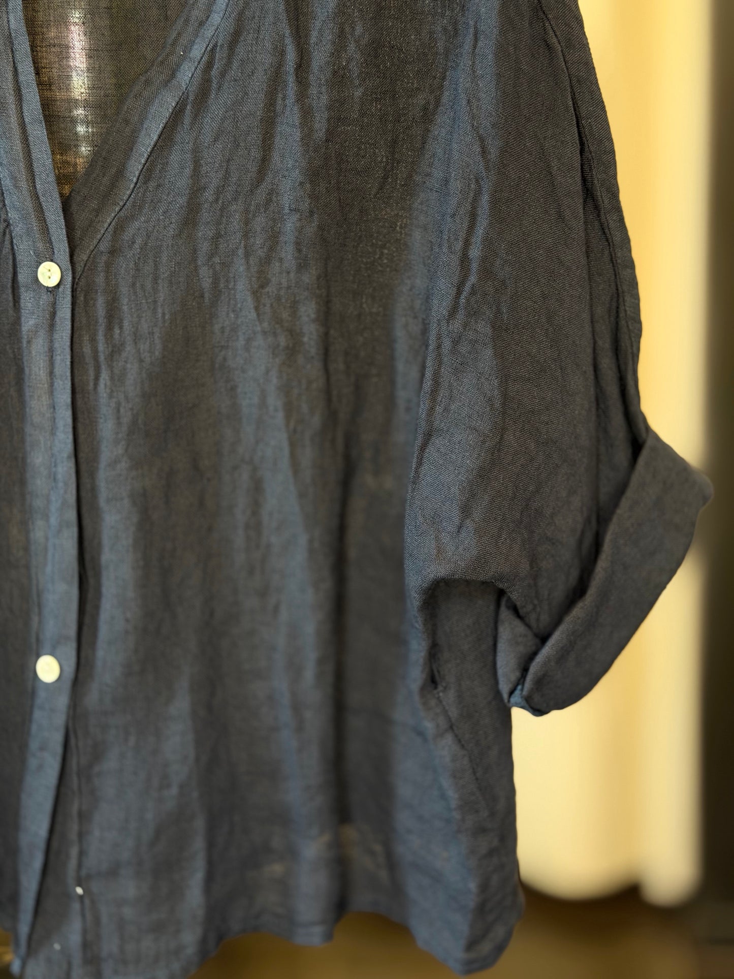 Camicia blu in lino con scollo a V in taglia unica 2845