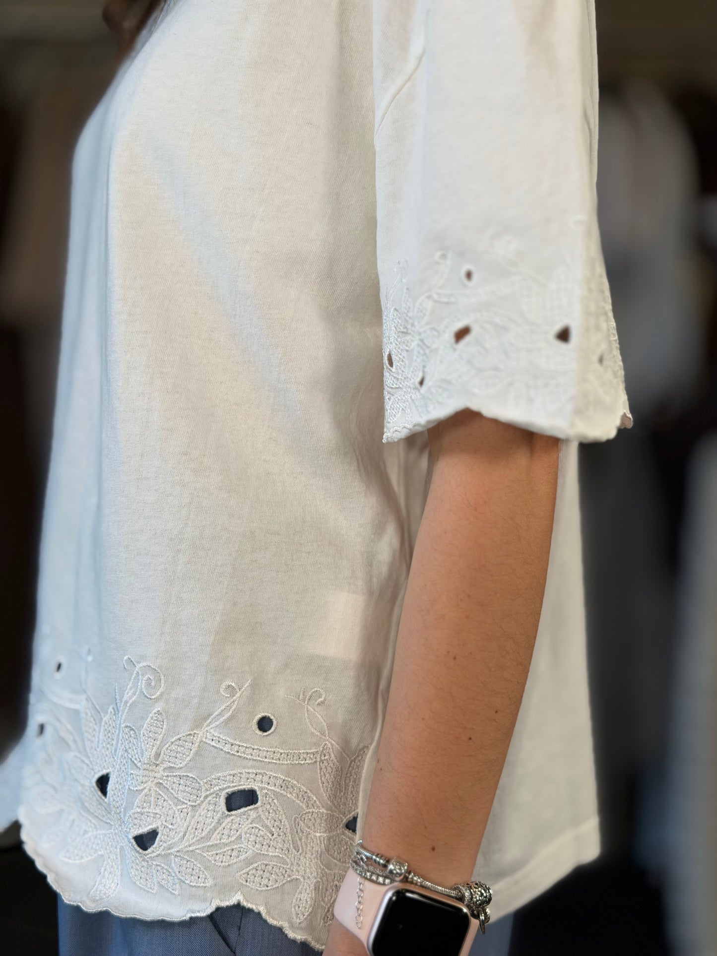 T-shirt quadrata bianca in taglia unica 2261