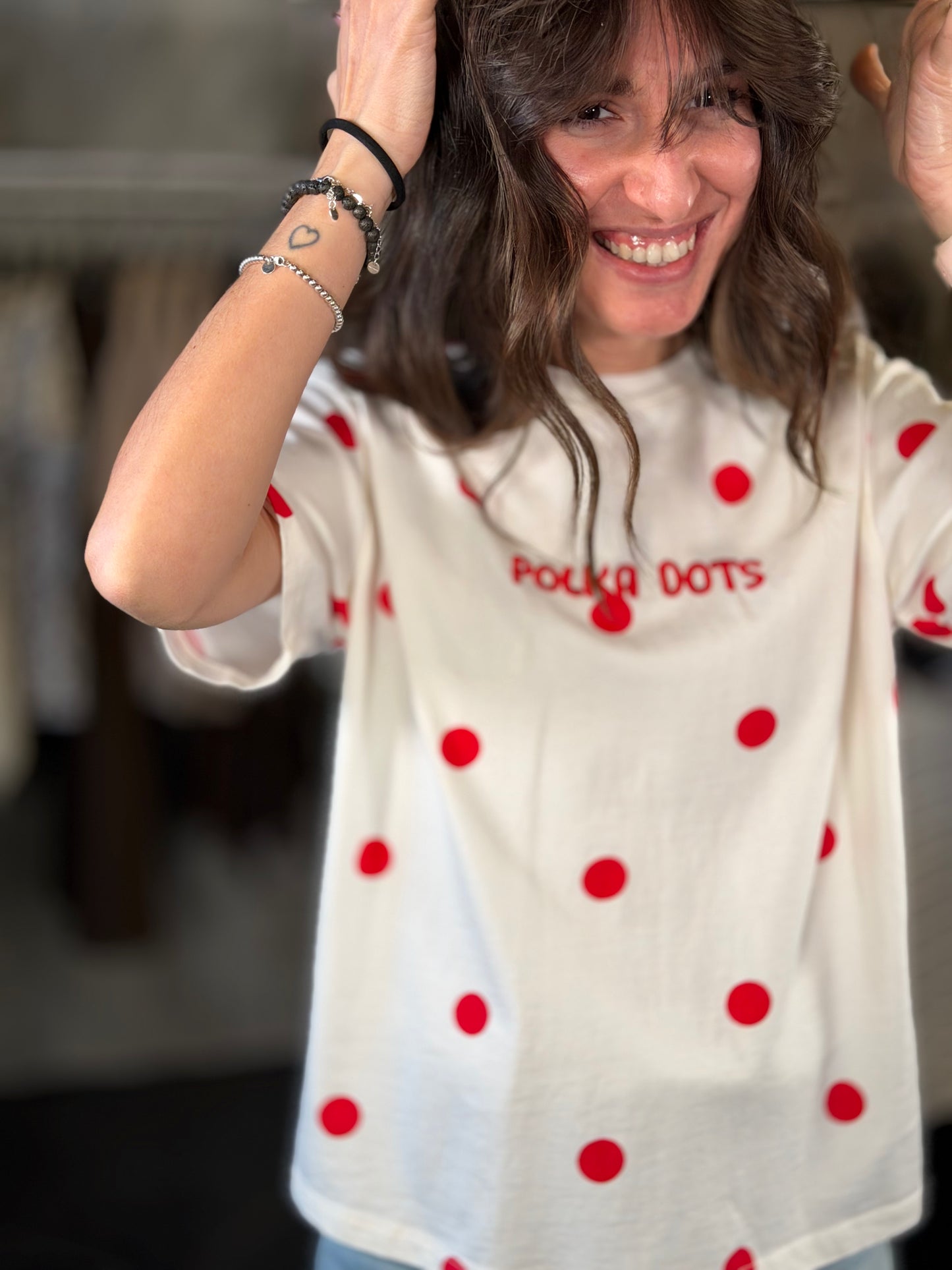 T-shirt bianca a pois rossi in taglia unica 2236