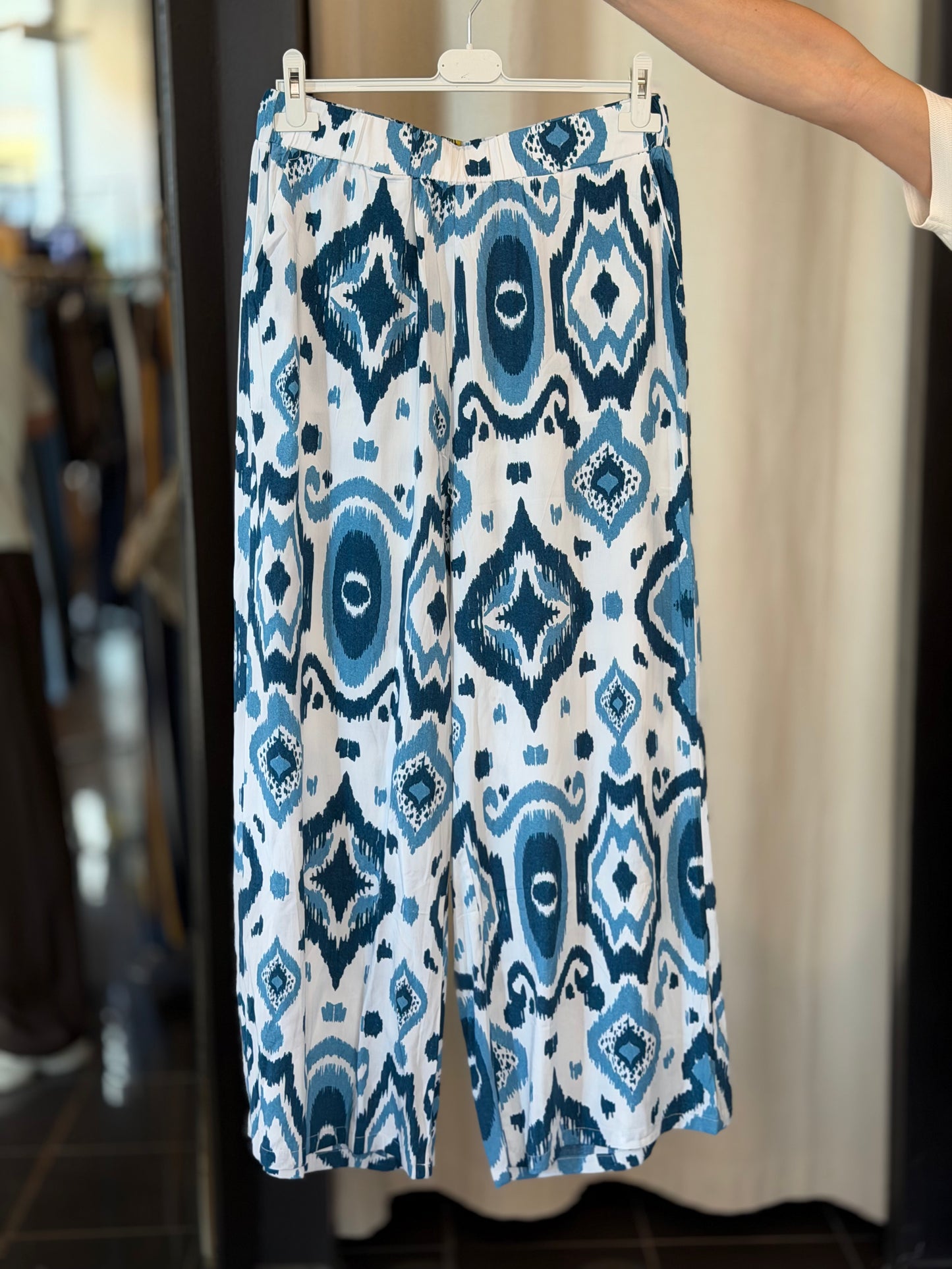 Pantalone a palazzo in fantasia azzurra in taglia unica 2813
