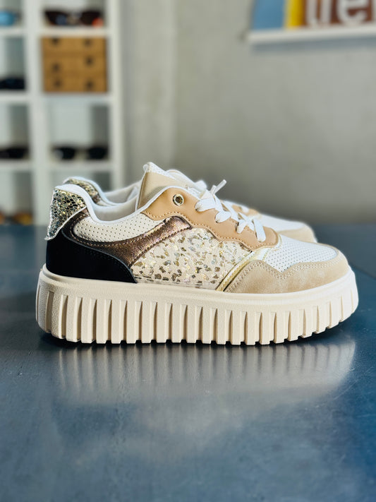 Sneakers beige con inserti color cuoio e neri con platform 2074